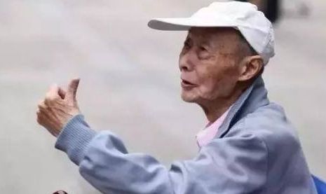 高考钉子户很多 我们来看看哪八位最牛 你听说过哪个呢?休闲区蓝鸢梦想 - Www.slyday.coM 高考钉子户很多 我们来看看哪八位最牛 你听说过哪个呢?休闲区蓝鸢梦想 - Www.slyday.coM