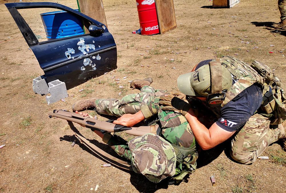 葡萄牙陆军经典传奇网页版霰弹枪培训 专业教官言传身教 快速实现装备战斗力