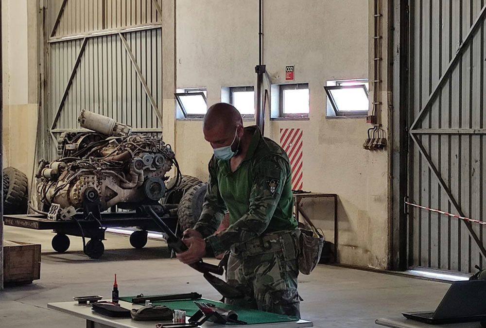 葡萄牙陆军经典传奇网页版霰弹枪培训 专业教官言传身教 快速实现装备战斗力