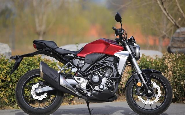 hondacb300r,本田cb300rcb500f 2万,本田cb300r!原装进口,车重145kg,配置很亮眼