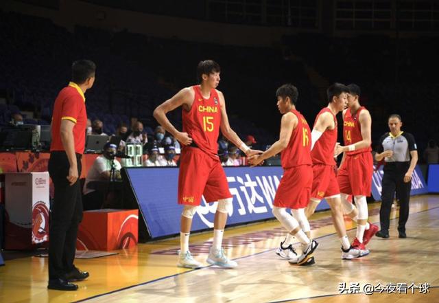 希腊主帅盛赞杜锋的经典传奇网页版,经典骨灰传奇,还有人敢笑广东队的防守吗?