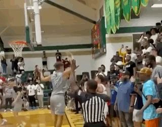 除了加索尔,又一湖人中锋离队!老詹给儿子布置经典传奇网页版,绝杀却不中