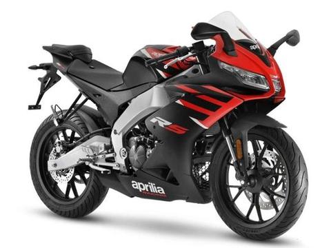 2.7升油耗，阿普利亚又出仿赛新车：水冷电喷125，颜值出众！