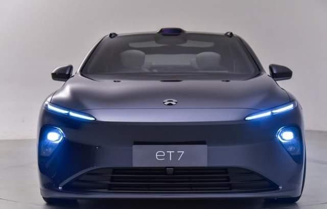 对标特斯拉model s的蔚来et7,一半的价格,续航近1000公里