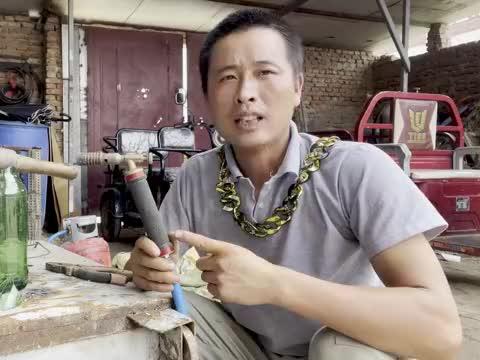 农民研究出玻璃焊接技术，汽车玻璃裂纹了也能焊接，一般人焊不住