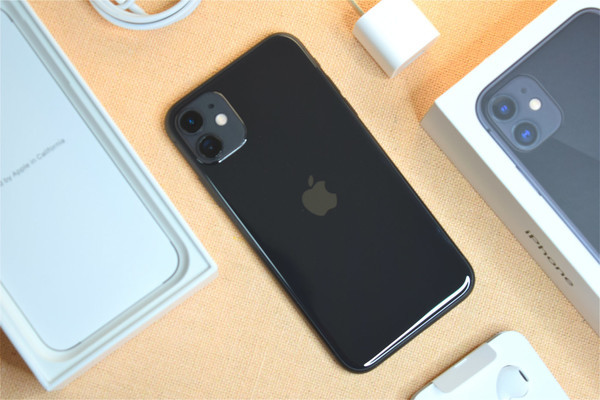 iphone12广告图片,iphone13广告 iphone12新广告解读网友这不国产玩剩下的吗