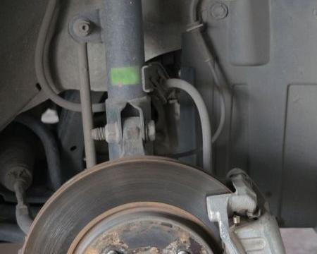 刹车盘生锈了， 会影响刹车性能吗