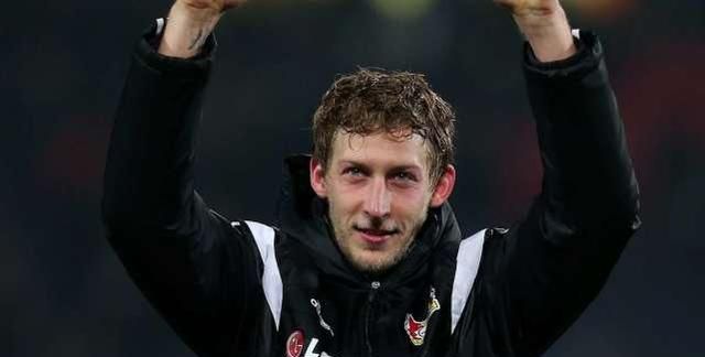 基斯林：<a href=