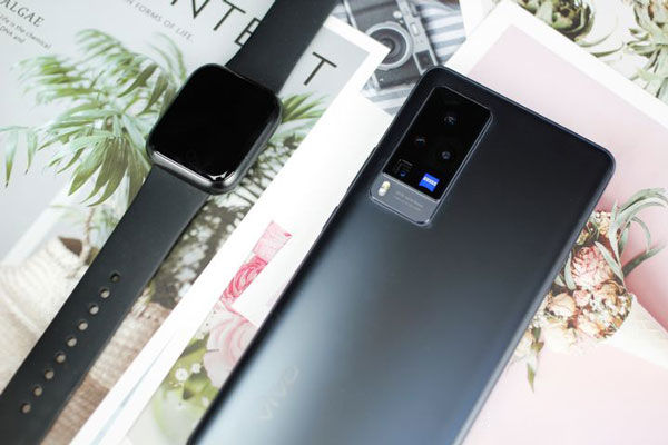 vivox60曲面屏版参数,vivox60详细配置参数 vivox60曲屏版和x60pro有什么区别