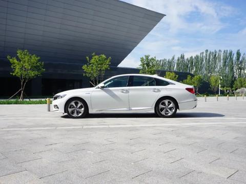 不比口碑只比硬实力，凯酷/雅阁/君威/凯美瑞谁更强？