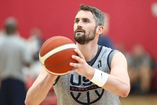 耻辱2连败!美国男篮10人登场,他却干等了40分钟,1秒都没让打啊休闲区蓝鸢梦想 - Www.slyday.coM 耻辱2连败!美国男篮10人登场,他却干等了40分钟,1秒都没让打啊休闲区蓝鸢梦想 - Www.slyday.coM