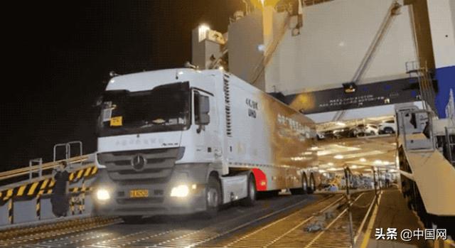 日本东京街头出现京牌车!网友:是我们的中国红休闲区蓝鸢梦想 - Www.slyday.coM 日本东京街头出现京牌车!网友:是我们的中国红休闲区蓝鸢梦想 - Www.slyday.coM