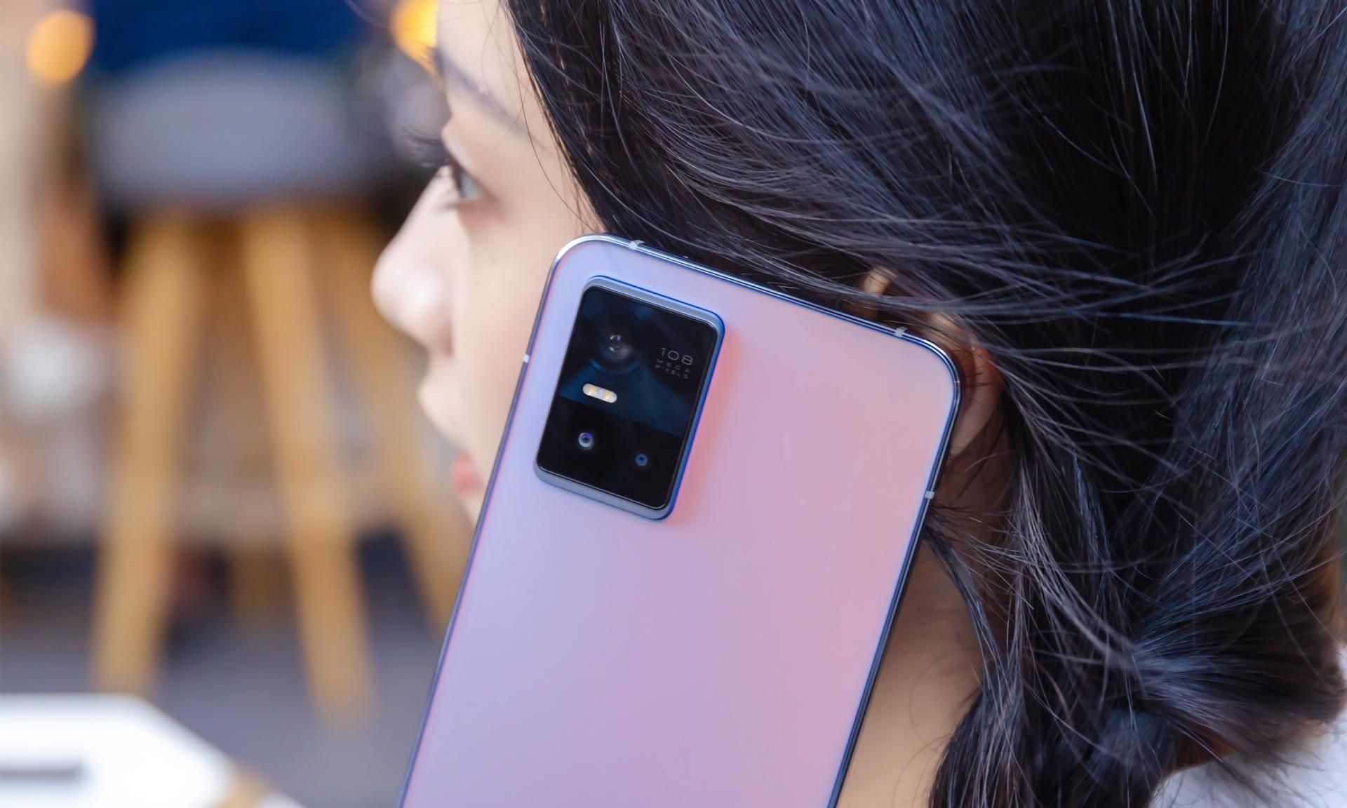 vivos10内置壁纸,vivos10主题壁纸 自拍更具自然美时尚轻薄之作vivos10pro来了