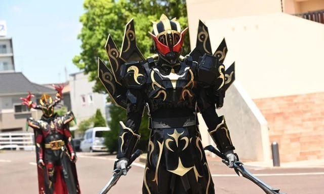 假面骑士saber三骑图片,假面骑士saber图片 假面骑士saber第44话预告来袭,新的强力怪人来袭,星辰