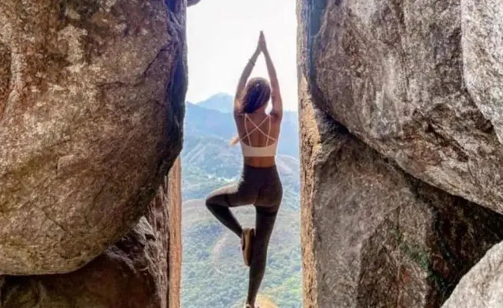 悲剧!32岁香港网红坠崖身亡,只为拍一张美照休闲区蓝鸢梦想 - Www.slyday.coM 悲剧!32岁香港网红坠崖身亡,只为拍一张美照休闲区蓝鸢梦想 - Www.slyday.coM