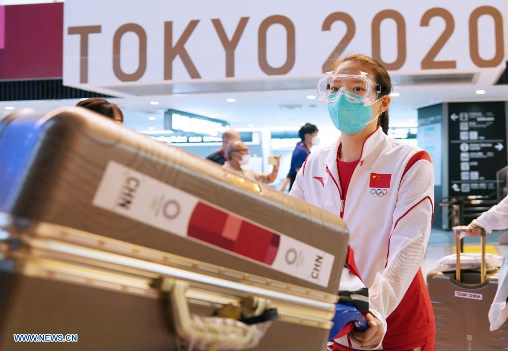 A member of Chinese Olympic delegation arrives at the Narita airport in Tokyo, Japan, July 18, 2021. (Xinhua/Li Yibo)