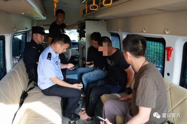 犯命案潜逃21年 霍邱警方抓获公安部A级通缉犯休闲区蓝鸢梦想 - Www.slyday.coM 犯命案潜逃21年 霍邱警方抓获公安部A级通缉犯休闲区蓝鸢梦想 - Www.slyday.coM