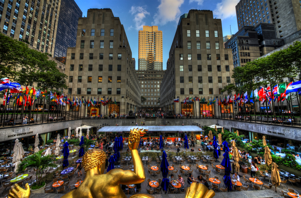 父亲刚赚了3百亿,儿子又赚了2千亿,堪称是中国最有钱的家族休闲区蓝鸢梦想 - Www.slyday.coM 父亲刚赚了3百亿,儿子又赚了2千亿,堪称是中国最有钱的家族休闲区蓝鸢梦想 - Www.slyday.coM