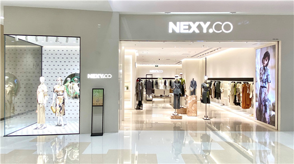 后疫情时代咋靠自创品牌日出圈?高端女装nexy.co用了这一招儿