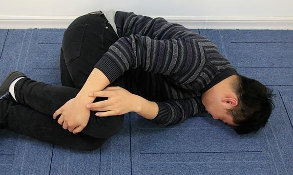 睡觉时,为何不能头朝西,脚朝东?有什么说吗?