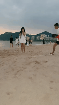 今年最恶心的热搜，没有之一