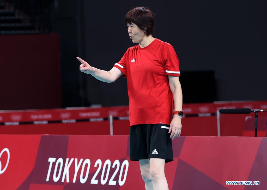 Lang Ping, head coach of China's women's volleyball team gives instructions during a training session at Ariake Arena in Tokyo, Japan, July 21, 2021. (Xinhua/Ding Ting)