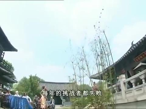 天下第一:大力士不服女子共工,不料人家一手举起六个人
