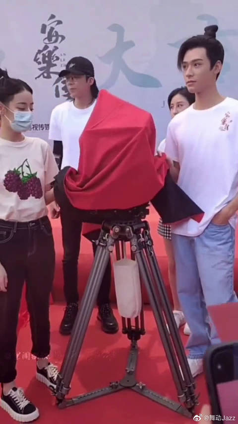 开机大吉期待迪丽热巴任安乐