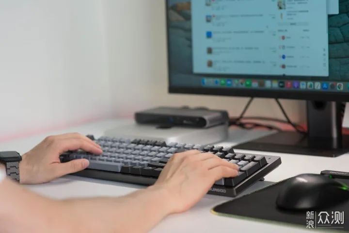 mac mini双屏方案 e827-3af85edf468726e874034827cb0e4fb3.jpg