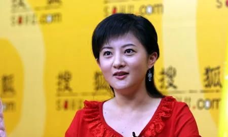 她是撒贝宁爱了20年的女人8岁火遍全国如今回归惊艳娱乐圈