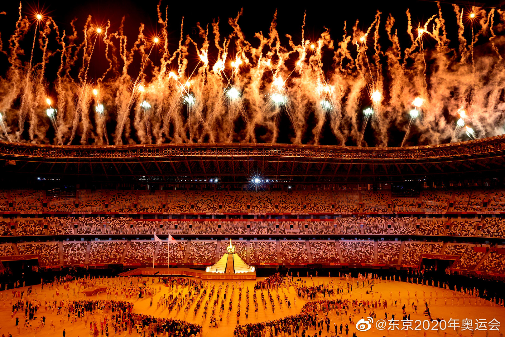 大坂直美点燃“富士山”主火炬,“超级变变变”好评!细数东京奥运会开幕式亮点休闲区蓝鸢梦想 - Www.slyday.coM 大坂直美点燃“富士山”主火炬,“超级变变变”好评!细数东京奥运会开幕式亮点休闲区蓝鸢梦想 - Www.slyday.coM