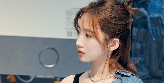 泪目了!孟美岐献唱奥运版《有种》为中国奥运健儿们加油,太燃了休闲区蓝鸢梦想 - Www.slyday.coM 泪目了!孟美岐献唱奥运版《有种》为中国奥运健儿们加油,太燃了休闲区蓝鸢梦想 - Www.slyday.coM