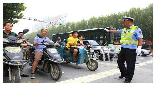 电动车终于不用换电瓶了，只需2块，电车寿命能推迟5年