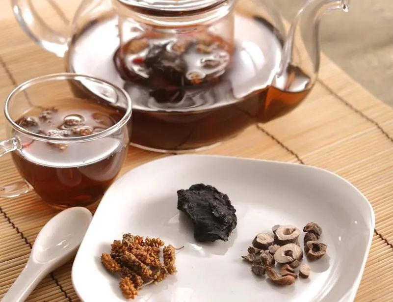 小家科普|保温杯泡枸杞?中药代茶饮不能乱喝