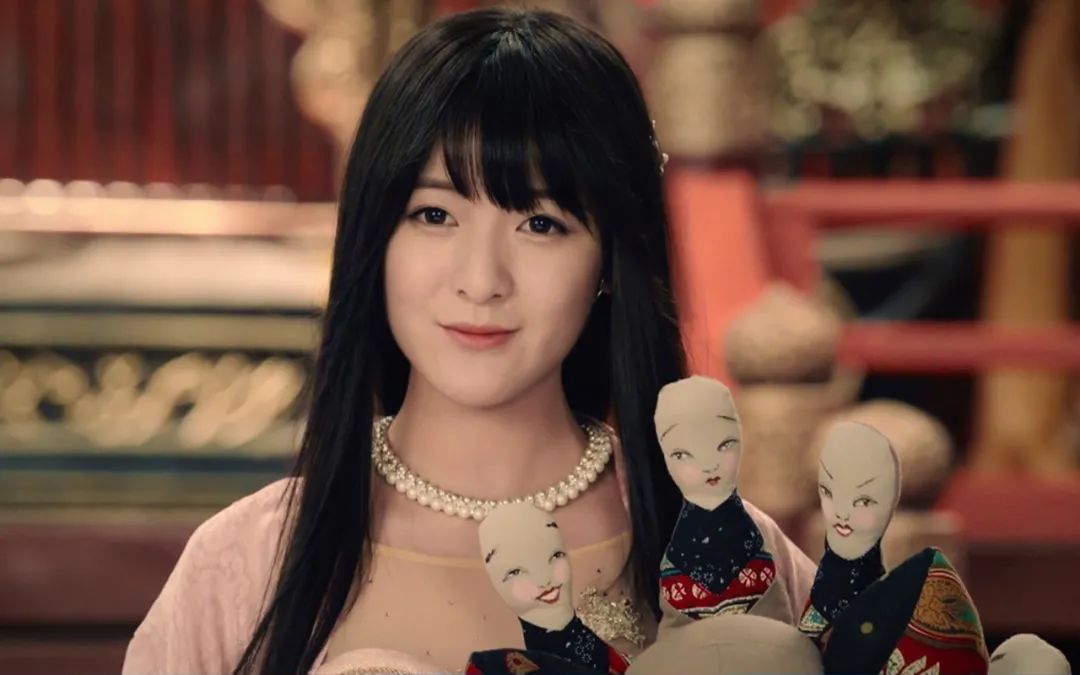 9岁星女郎出道拿金像奖，今却给赵露思做配，徐娇一手好牌打稀烂