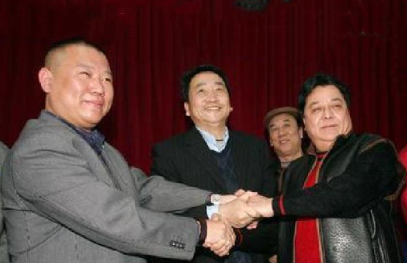73岁李金斗现身德云社,曾拒收郭德纲为徒,如今两人冰释前嫌?