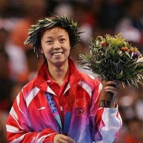 奥运冠军张怡宁24岁实现大满贯,嫁给大20岁富豪,如今近况如何?