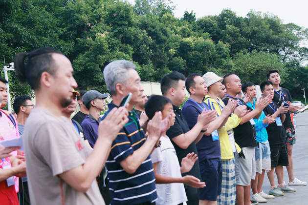 千名小球员竞相演“天才”青春励志足球电影《我不是天才》开机