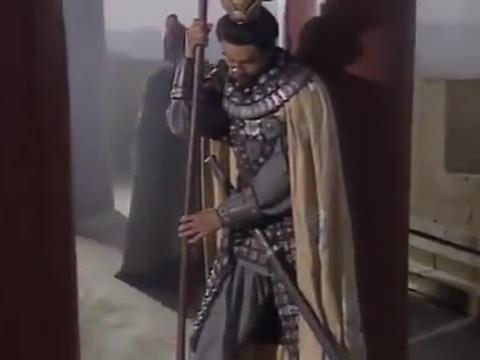 三国演义:吕布一世英雄竟然被两个无名小卒给擒住