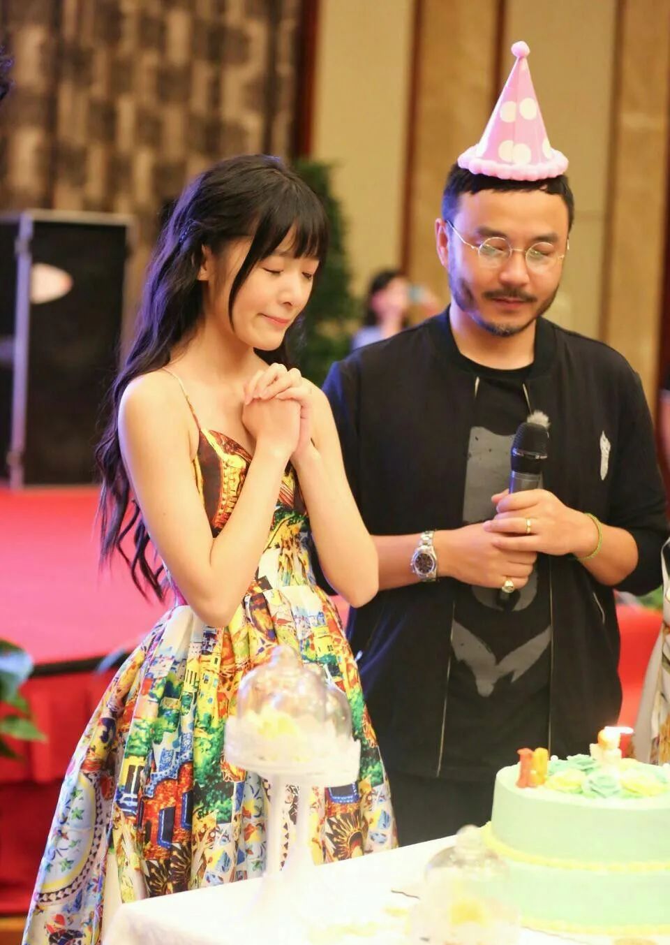 9岁星女郎出道拿金像奖，今却给赵露思做配，徐娇一手好牌打稀烂