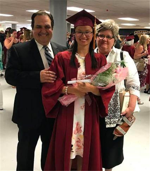 瀛奥运·人物丨逆转张雨霏的百米新蝶后,居然是被加拿大夫妇收养的华裔选手休闲区蓝鸢梦想 - Www.slyday.coM 瀛奥运·人物丨逆转张雨霏的百米新蝶后,居然是被加拿大夫妇收养的华裔选手休闲区蓝鸢梦想 - Www.slyday.coM