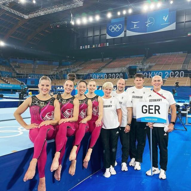 德国体操运动员通过穿全身套装,来对抗暴露和性感休闲区蓝鸢梦想 - Www.slyday.coM 德国体操运动员通过穿全身套装,来对抗暴露和性感休闲区蓝鸢梦想 - Www.slyday.coM