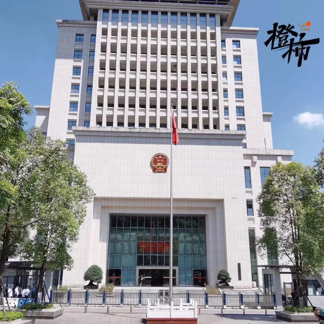 重庆“生父将一对幼童姐弟推下15楼坠亡案”庭审细节流出,情人当庭否认曾逼生父将小孩摔下楼休闲区蓝鸢梦想 - Www.slyday.coM 重庆“生父将一对幼童姐弟推下15楼坠亡案”庭审细节流出,情人当庭否认曾逼生父将小孩摔下楼休闲区蓝鸢梦想 - Www.slyday.coM