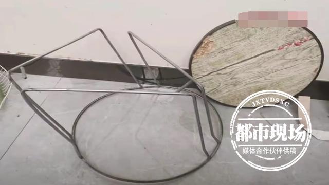 吓人!男子和妻子吵架,竟从13楼抛下凳子和风扇休闲区蓝鸢梦想 - Www.slyday.coM 吓人!男子和妻子吵架,竟从13楼抛下凳子和风扇休闲区蓝鸢梦想 - Www.slyday.coM