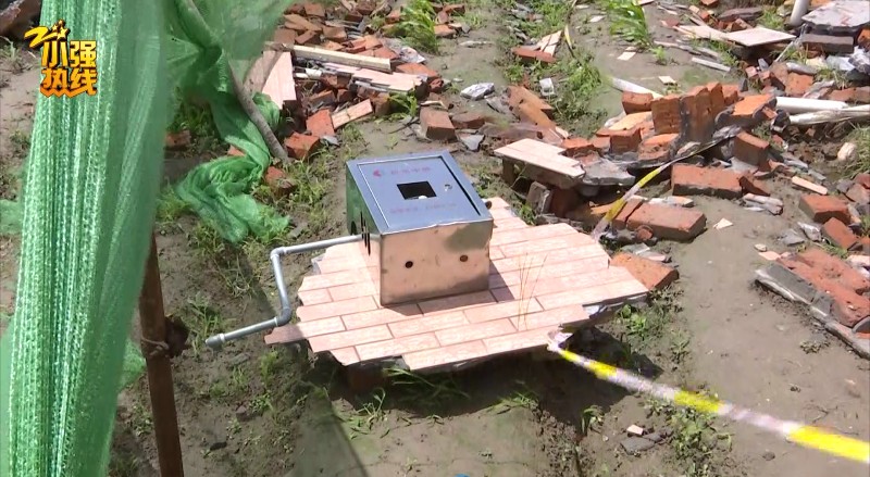 离奇!杭州一男子家中突然一声巨响!一看,房子裂了!却查不出原因休闲区蓝鸢梦想 - Www.slyday.coM 离奇!杭州一男子家中突然一声巨响!一看,房子裂了!却查不出原因休闲区蓝鸢梦想 - Www.slyday.coM