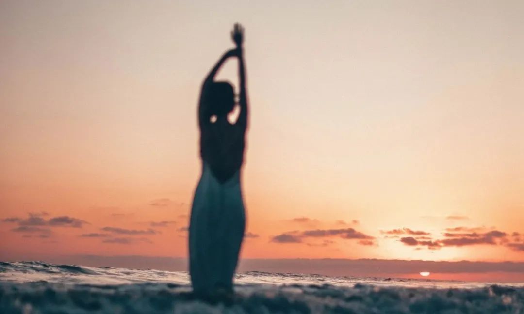 天地万象中的健康之道 易经八卦与中医养生之道 (天地万象中的隐藏成就)