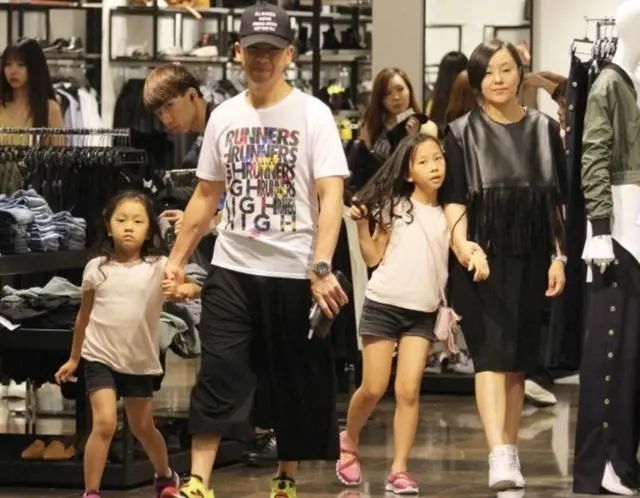 “通臂猿猴”郭政鸿去拜观音,敲锣打鼓舞狮子,阵仗不小郭政鸿猿猴武师