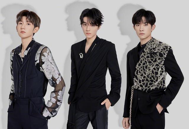 tfboys1至8周年照片,tfboys二周年照片 tfboys八周年却迟迟没有消息虽然都已成名但仍在期待他们回家