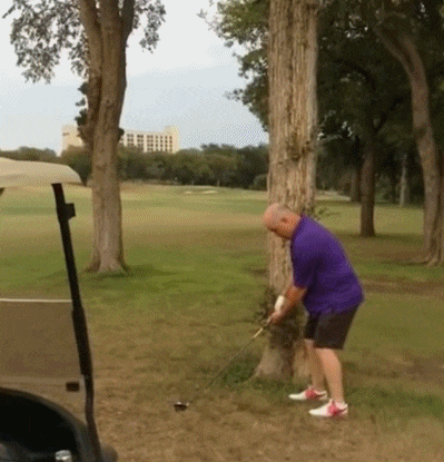 搞笑gif趣图:这样子捉弄女朋友,看来又要跪搓衣板了|哑铃|搓衣板|神兽