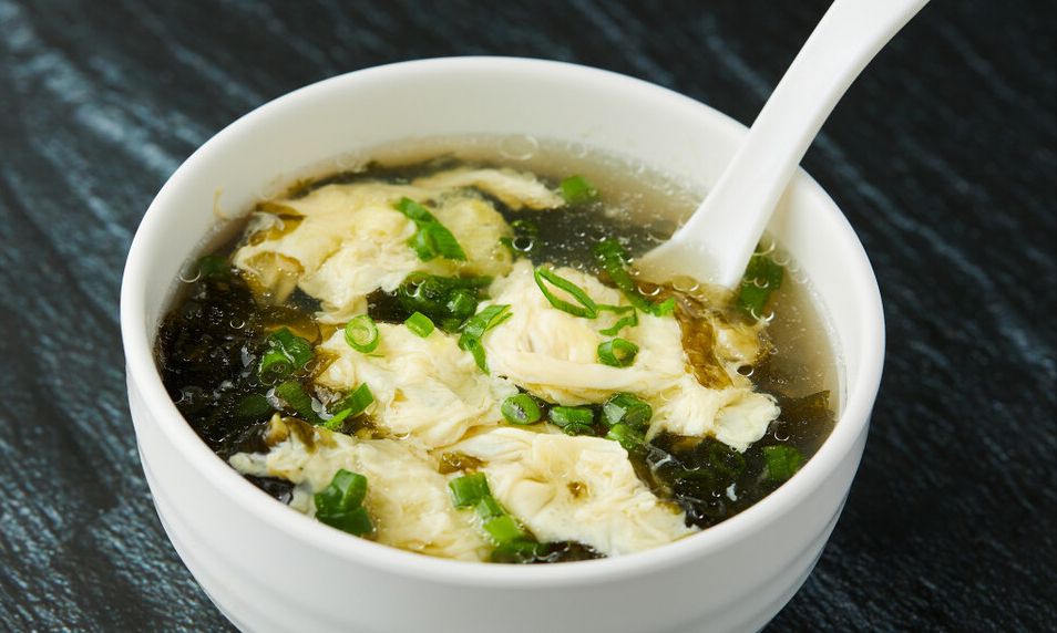 做紫菜汤,直接下锅煮是外行,记得多做1步,紫菜汤鲜美又香浓